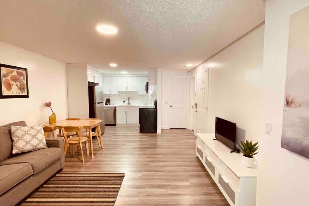 坎莫尔Unit #201 Cozy Mountain View 1Br In Dt公寓 外观 照片