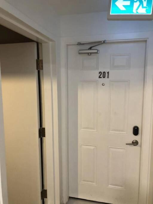 坎莫尔Unit #201 Cozy Mountain View 1Br In Dt公寓 外观 照片