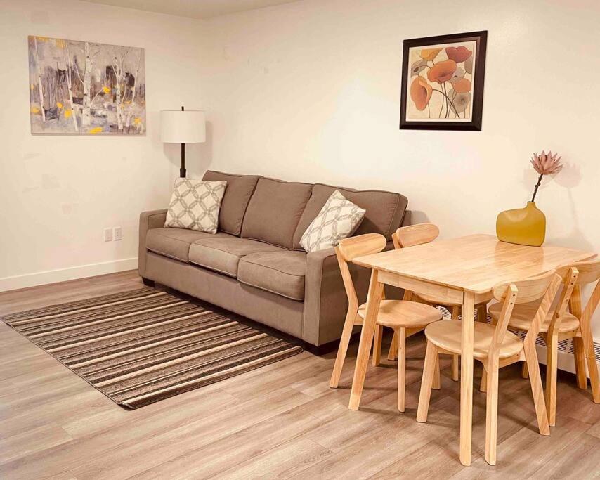 坎莫尔Unit #201 Cozy Mountain View 1Br In Dt公寓 外观 照片